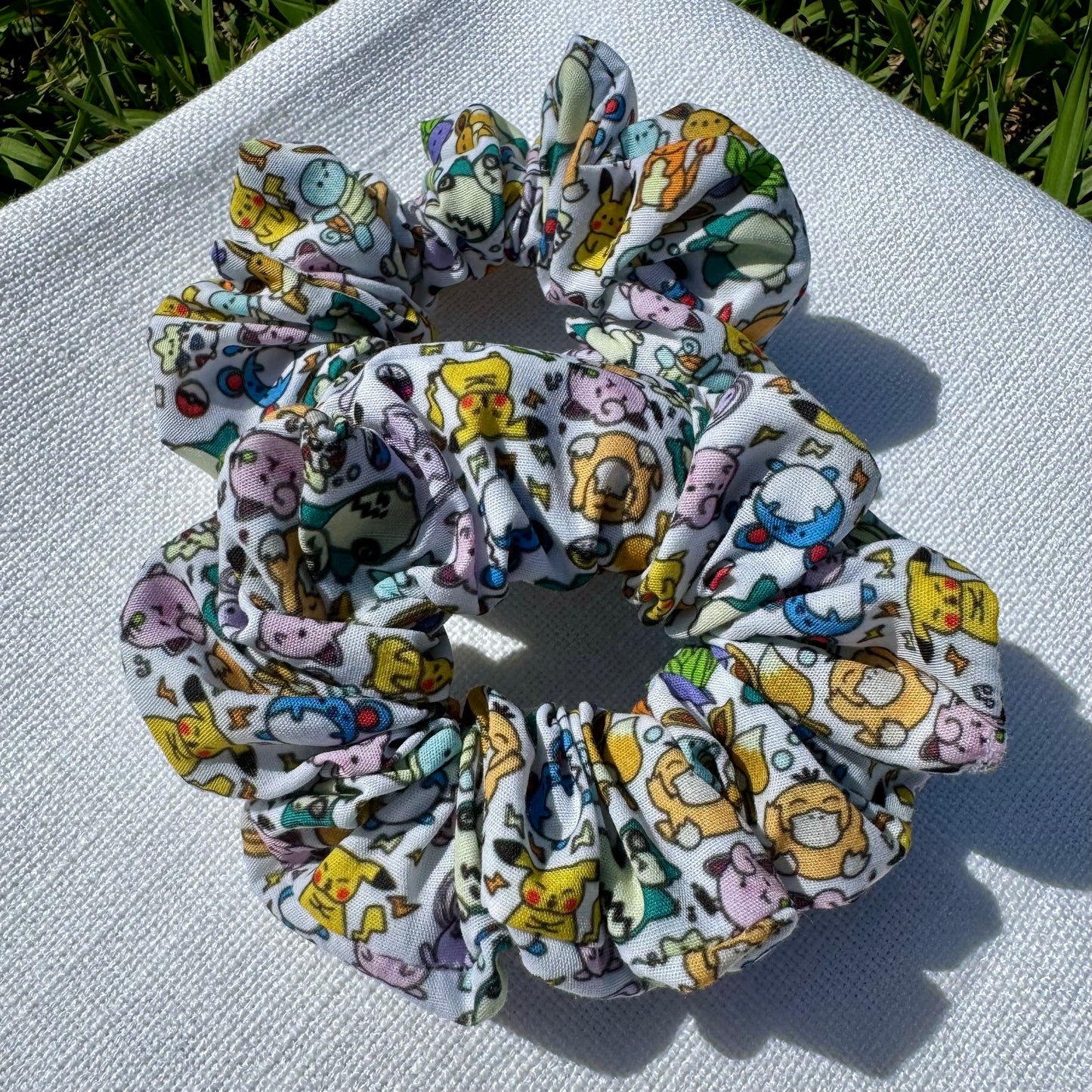 Pokemon Scrunchie - White