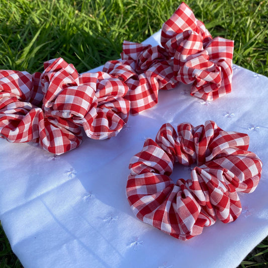 Gingham Scrunchie - Red