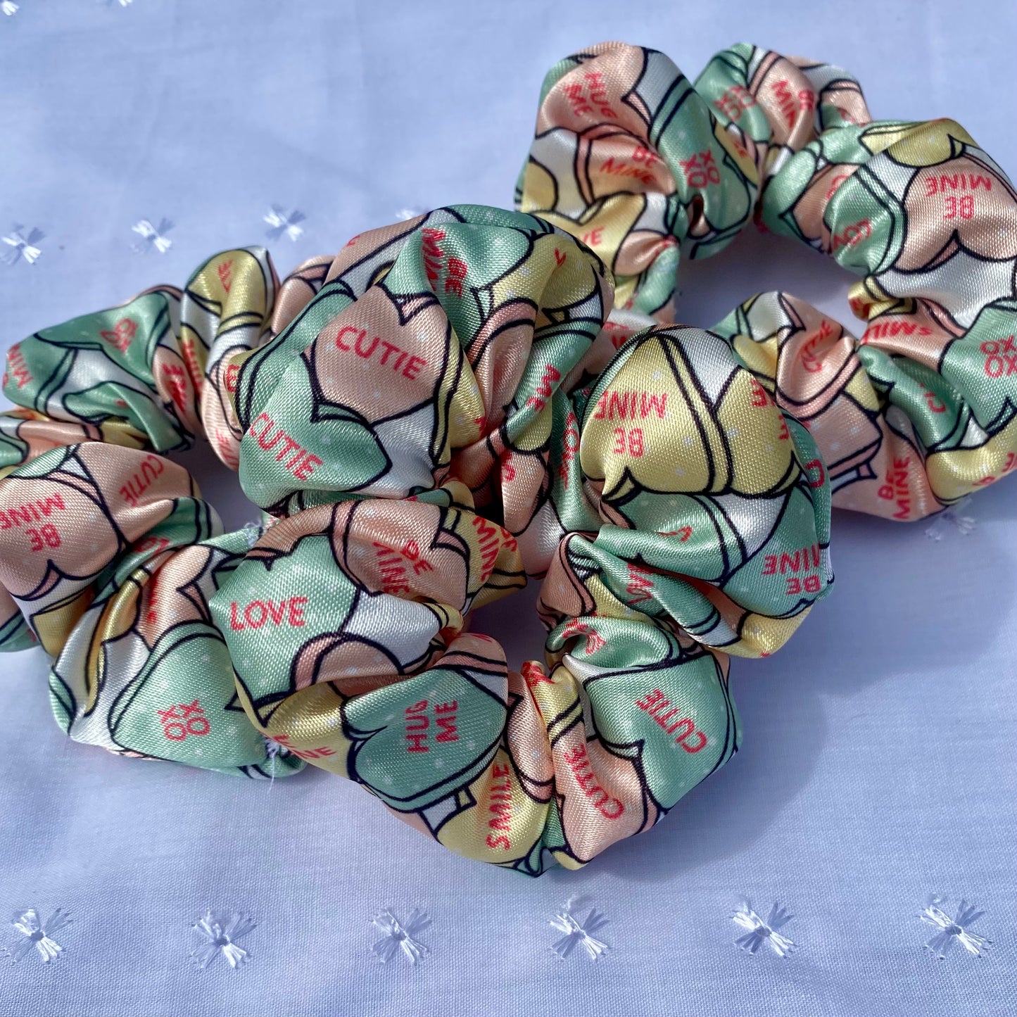 Sweet Hearts Scrunchie (Satin)